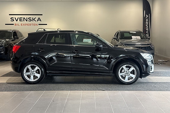 Audi Q2 2 of 22
