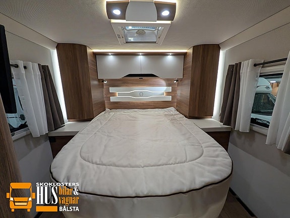 Le Voyageur LV7.8CF Queenbed Hydrauliska stödben 16 of 24