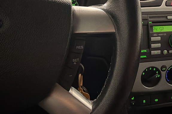 Ford Focus 12 of 16