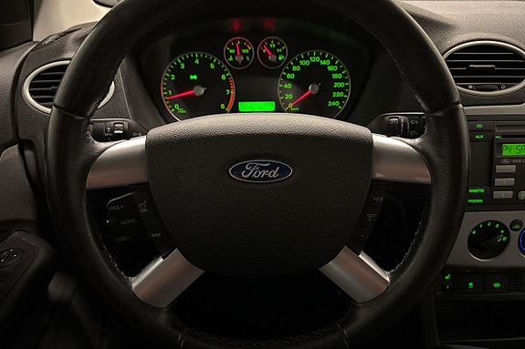 Ford Focus 7 of 16
