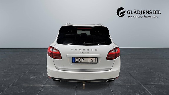 Porsche Cayenne 6 of 24