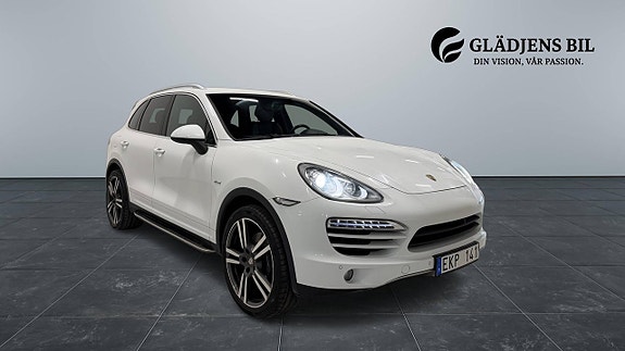 Porsche Cayenne 9 of 24