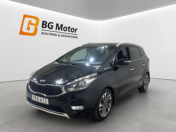 Kia Carens 8 of 17