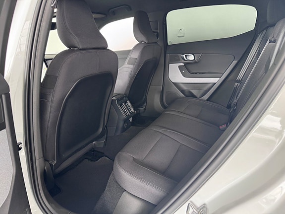 Polestar 2 8 of 17