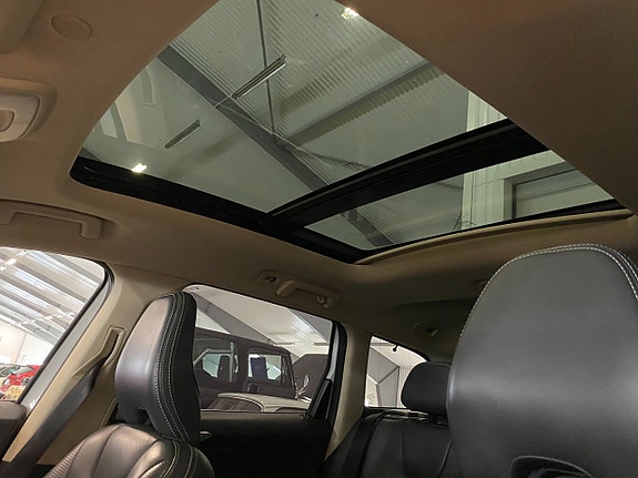 Volvo XC60 28 of 28