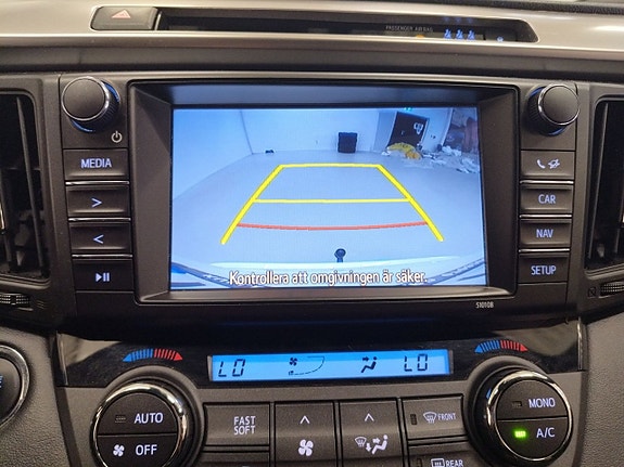 Toyota RAV4 18 of 22