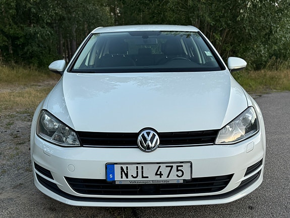 Volkswagen Golf VII 3 of 7