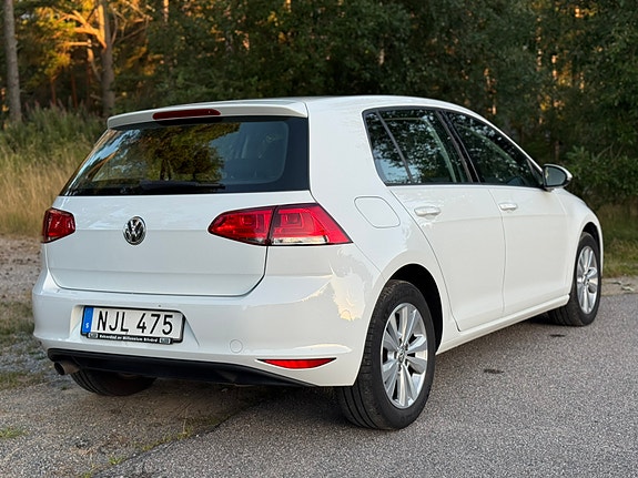 Volkswagen Golf VII 2 of 7