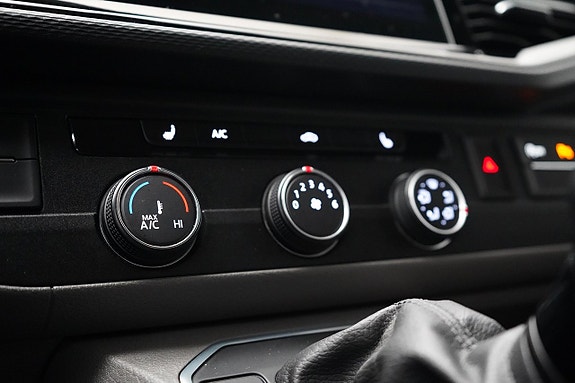 Volkswagen Transporter 11 of 21