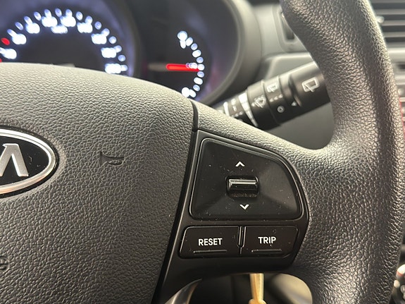 Kia Rio 15 of 26