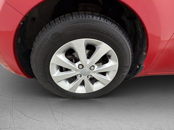 Kia Rio 23 of 26