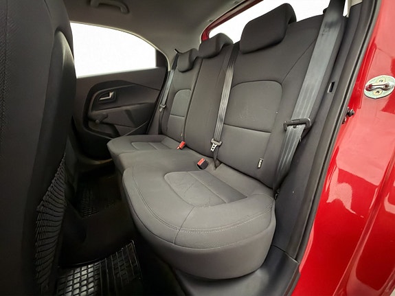 Kia Rio 19 of 26