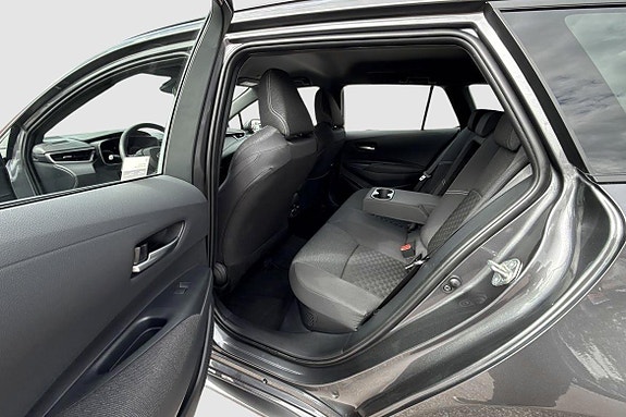 Toyota Corolla 8 of 18