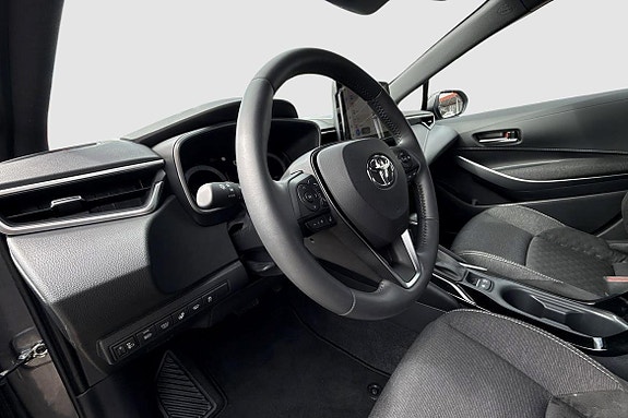 Toyota Corolla 10 of 18