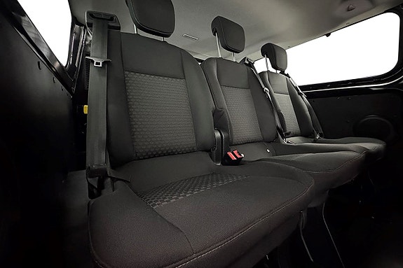 Ford Transit Custom 19 of 26