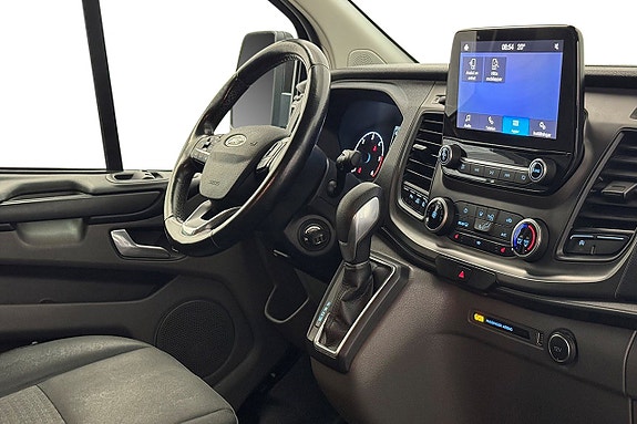 Ford Transit Custom 16 of 26