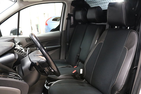 Ford Transit Connect 19 of 23