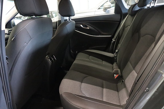 Hyundai i30 9 of 27