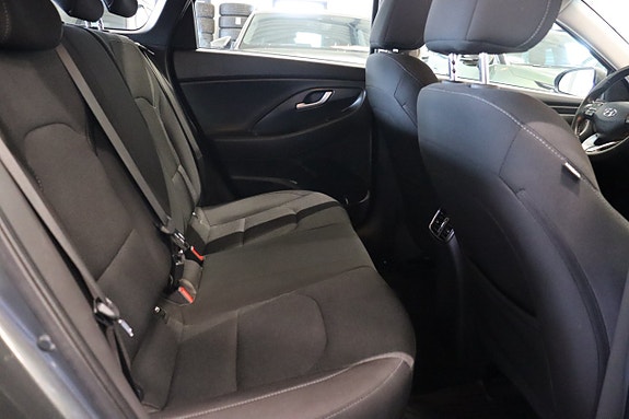 Hyundai i30 10 of 27