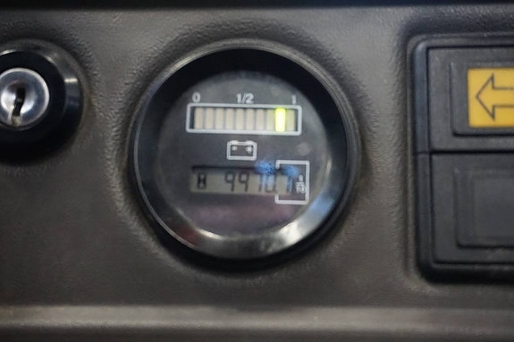 Toyota SRE160L 9 of 9