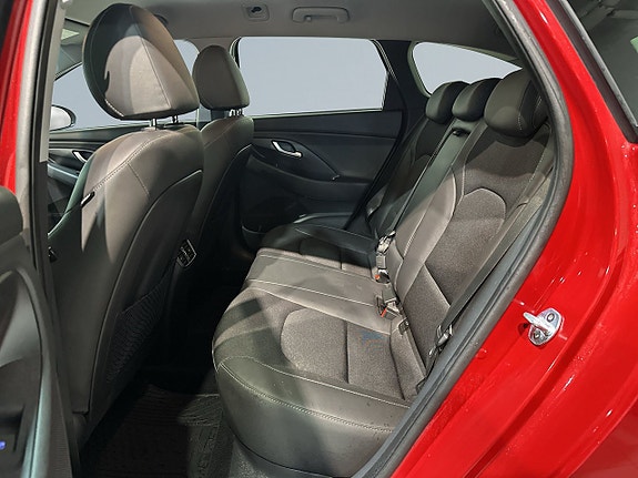 Hyundai i30 13 of 23