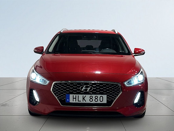 Hyundai i30 2 of 23