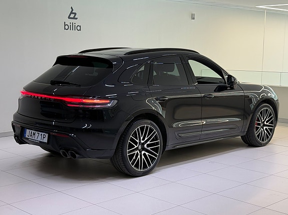 Porsche Macan S 4 of 19