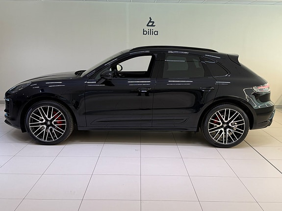 Porsche Macan S 3 of 19