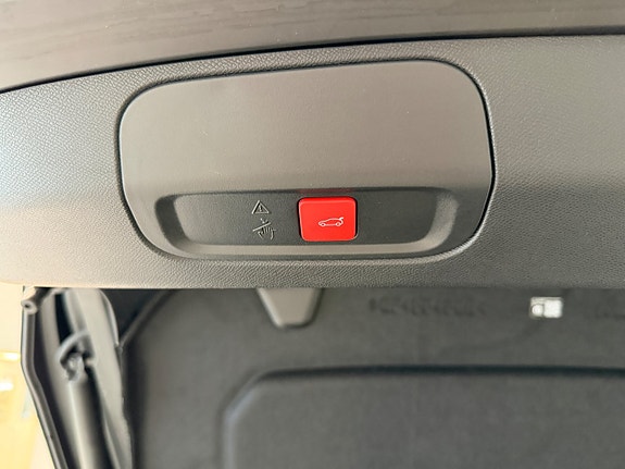Peugeot 408 7 of 15