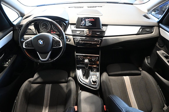 BMW 220d 9 of 25
