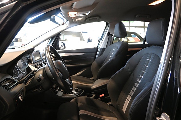 BMW 220d 8 of 25