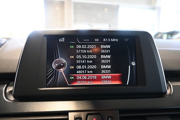 BMW 220d 24 of 25
