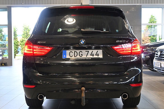 BMW 220d 4 of 25