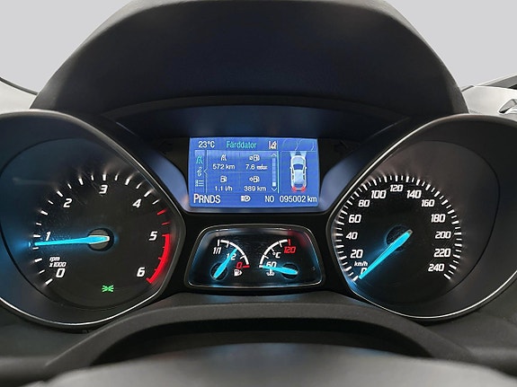Ford Kuga 11 of 15