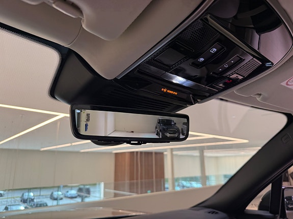 Land Rover Range Rover 14 of 26