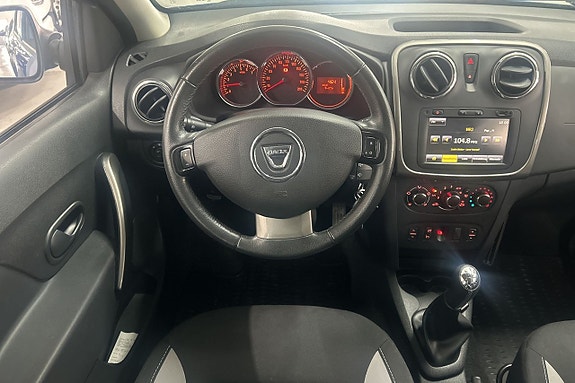 Dacia Sandero Stepway 16 of 18