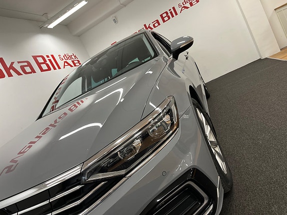 Volkswagen Passat 5 of 20