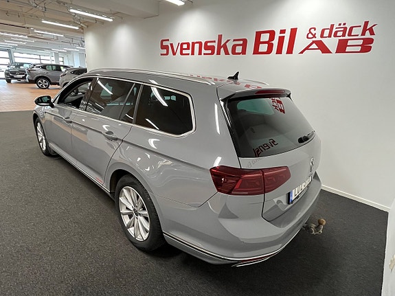 Volkswagen Passat 11 of 20