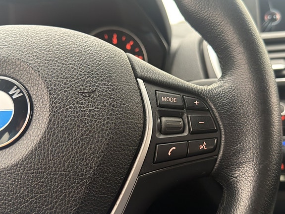BMW 120 17 of 30