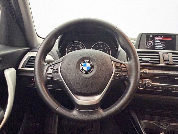BMW 120 13 of 30