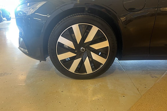 Volvo V90 14 of 25
