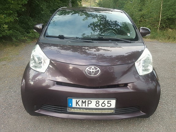 Toyota IQ 6 of 6