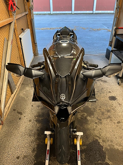 Kawasaki Ninja H2 21 of 27