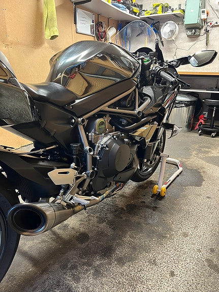Kawasaki Ninja H2 18 of 27