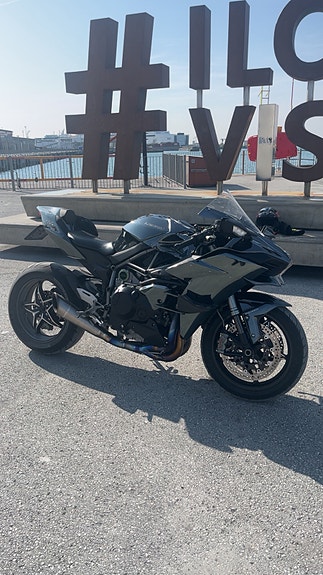Kawasaki Ninja H2 4 of 27