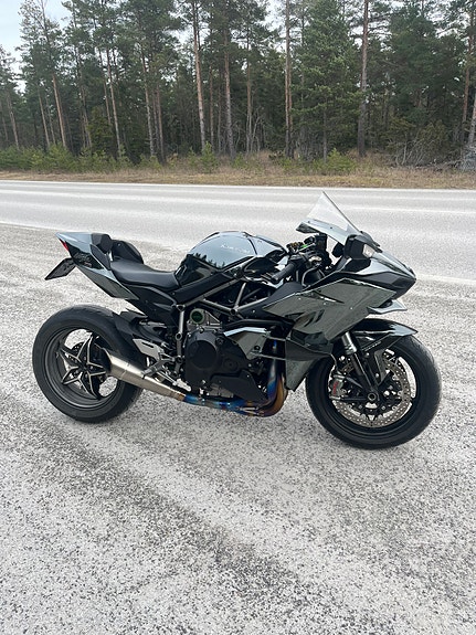 Kawasaki Ninja H2 3 of 27