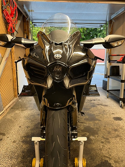 Kawasaki Ninja H2 22 of 27