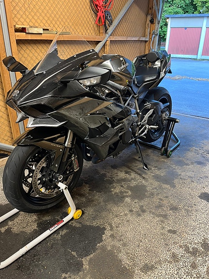 Kawasaki Ninja H2 23 of 27