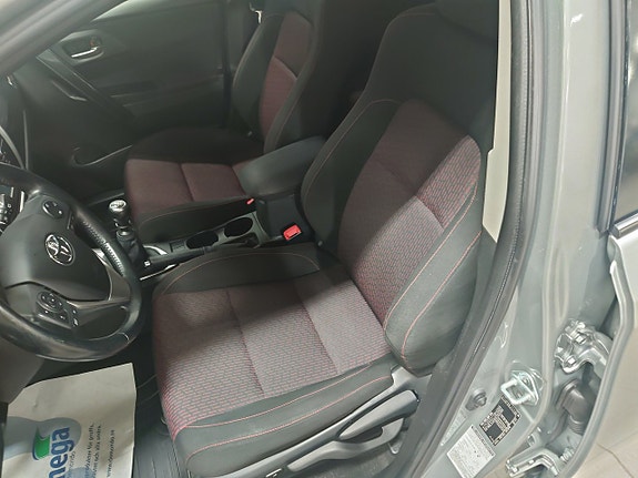 Toyota Auris 9 of 10
