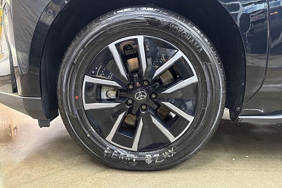 Toyota bZ4X 17 of 21